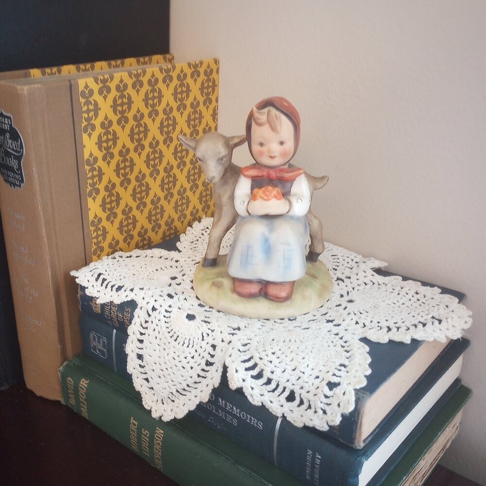 ***SOLD*** Hummel #182 Good Friends TMK2 Full Bee 1948 Girl w Lamb Spring Easter